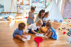 La méthode et la tour d’observation Montessori pour votre enfant