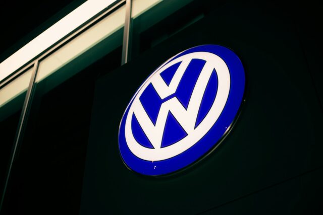 Réparation et remplacement des pièces de carrosserie pour votre Volkswagen