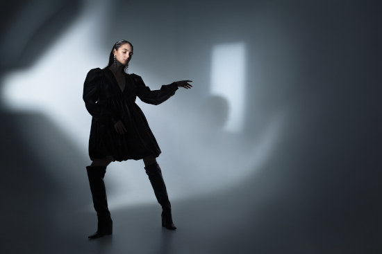Le noir dans les défilés de mode avant-gardistes