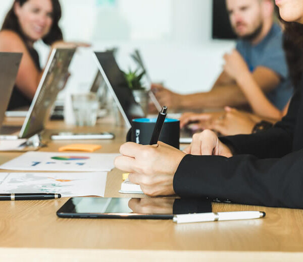 Cabinet comptable pour chefs de projet et PME à Charleroi : Pilotez votre performance financière