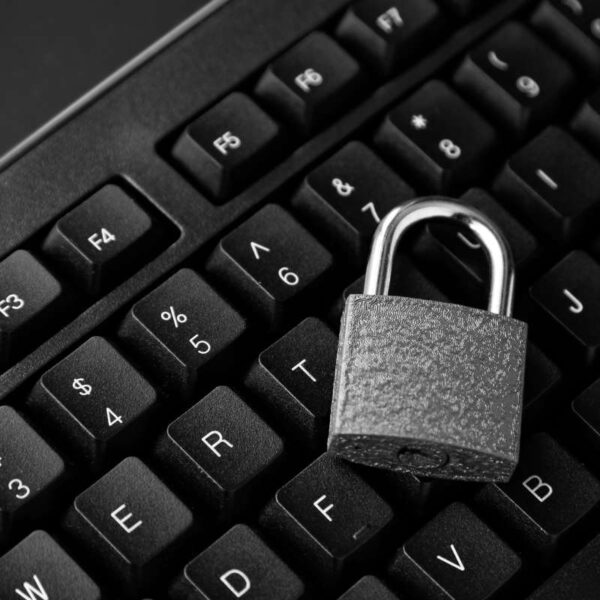 Changer le code d’un cadenas 4 chiffres en cinq minutes chrono